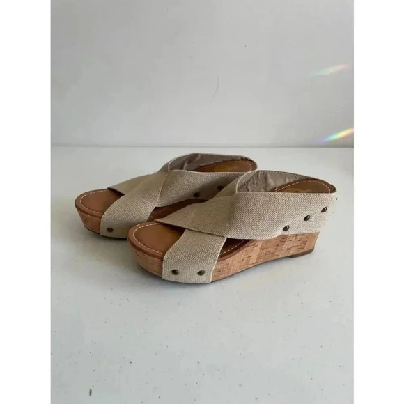 Women's Crown Vintage Tan Canvas‎ Wedge Sandals Size 6.5 M EUC - Picture 1 of 8